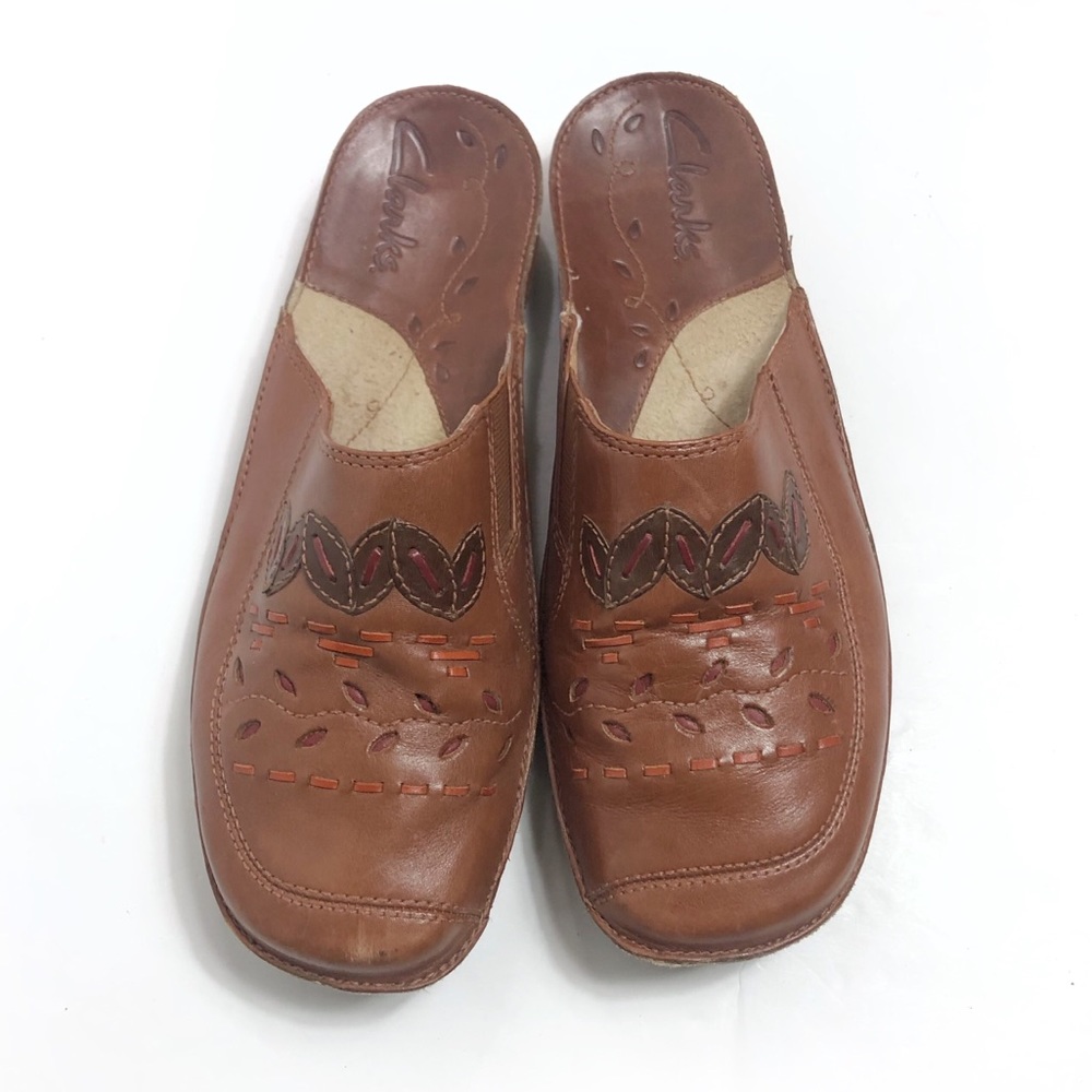 Clarks Leather Artesian Slip On Embroidered Mules y2k artsy leather